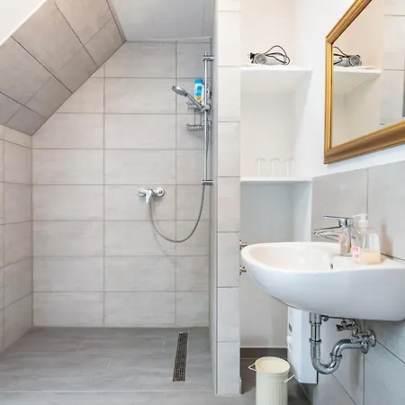 Dierking Apartment Gilten
